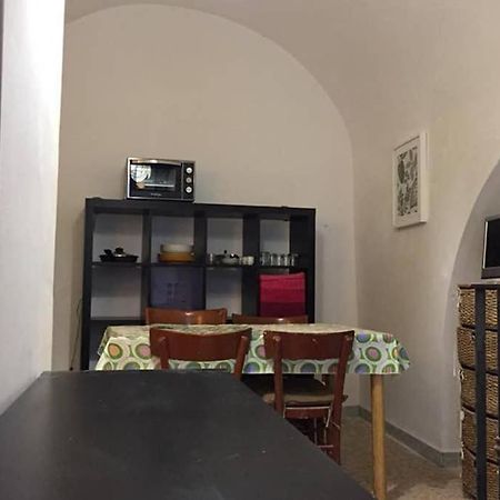 Historic Apartment In Centre Of City 100M To Sea Monopoli Exterior foto