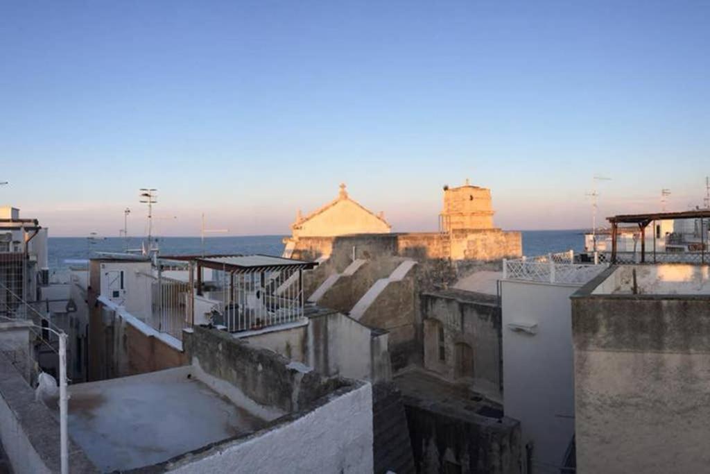 Historic Apartment In Centre Of City 100M To Sea Monopoli Exterior foto