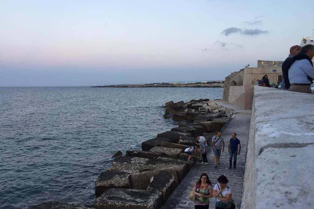 Historic Apartment In Centre Of City 100M To Sea Monopoli Exterior foto